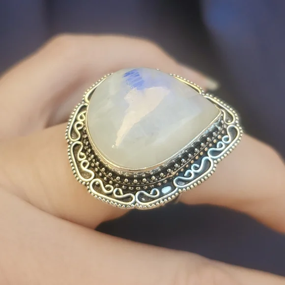 New Rainbow Moonstone 925 Silver Ring. - Picture 7 of 13